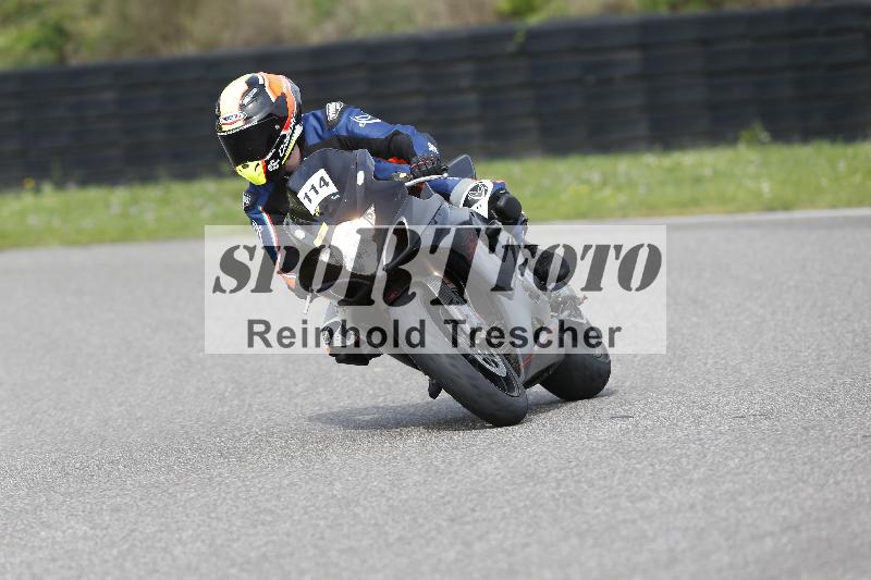 /Archiv-2025/53 16.09.2025 Track Day Domi Aegerter ADR/Gruppe gelb/114